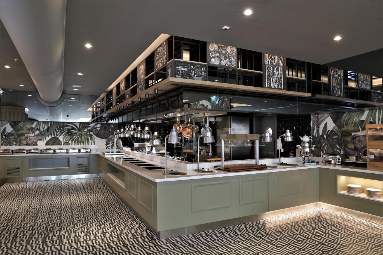 Limak Skopje Luxury Hotel Exterior photo The open kitchen at the restaurant