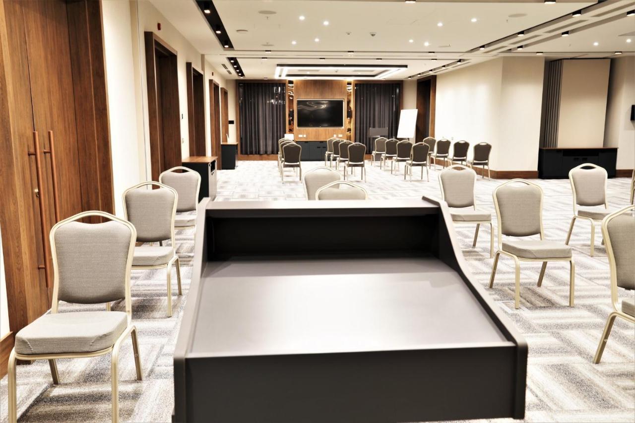 Limak Skopje Luxury Hotel Exterior photo A stage in a meeting room
