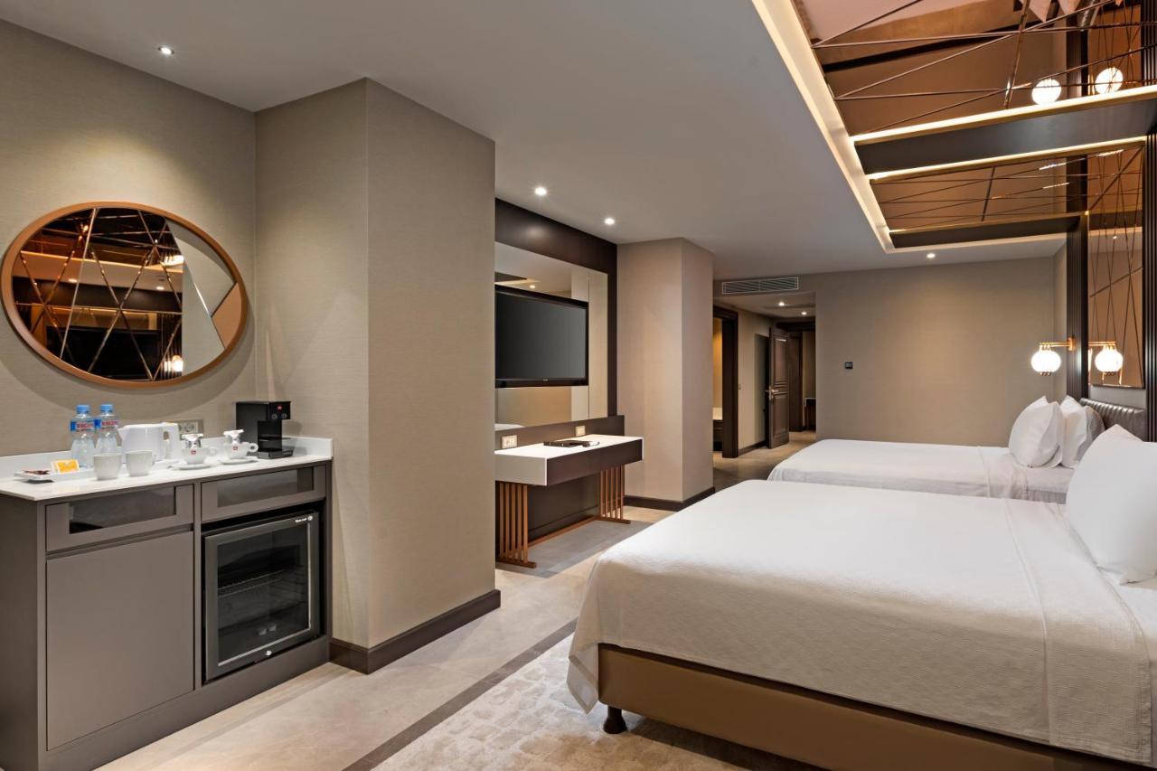 Limak Skopje Luxury Hotel Exterior photo Deluxe Room