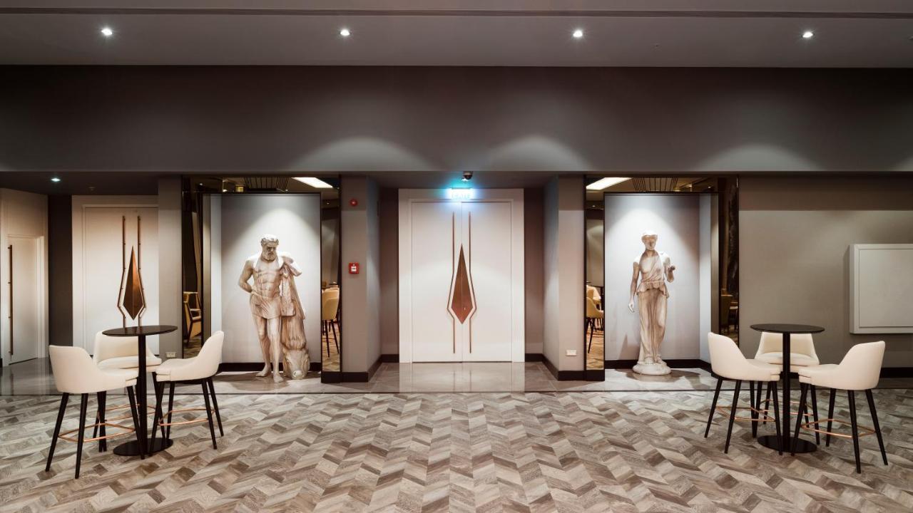 Limak Skopje Luxury Hotel Exterior photo The elevators at the 10th floor