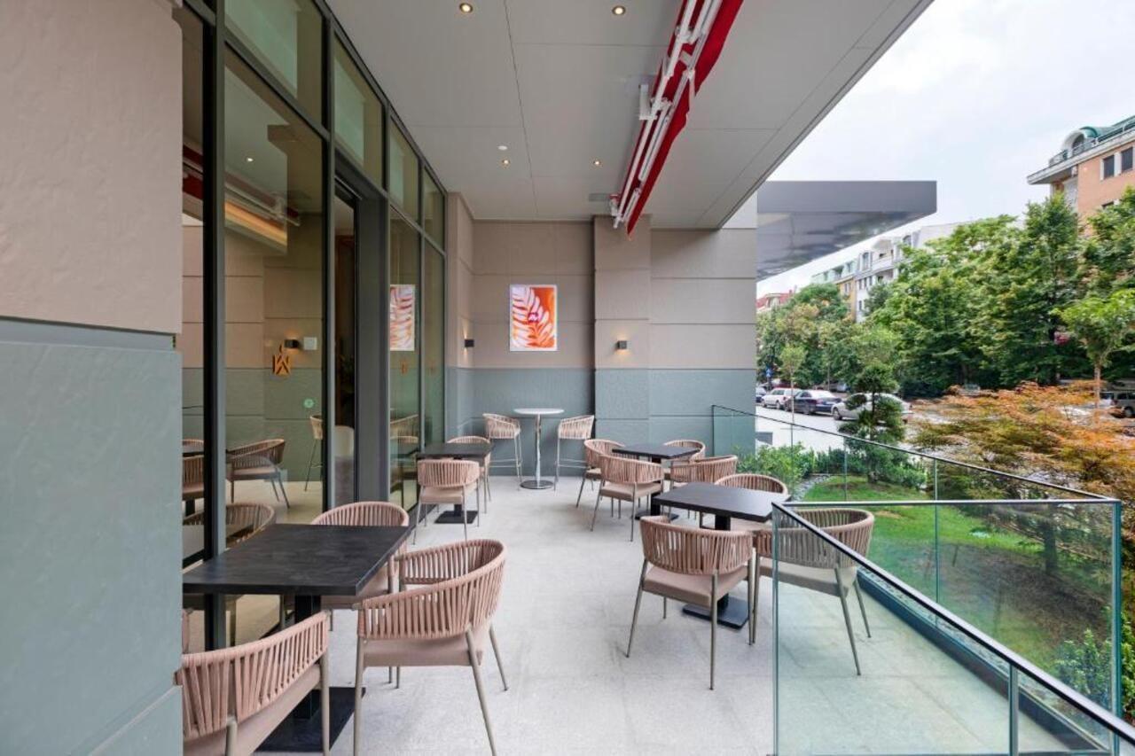 Limak Skopje Luxury Hotel Exterior photo The Terrace